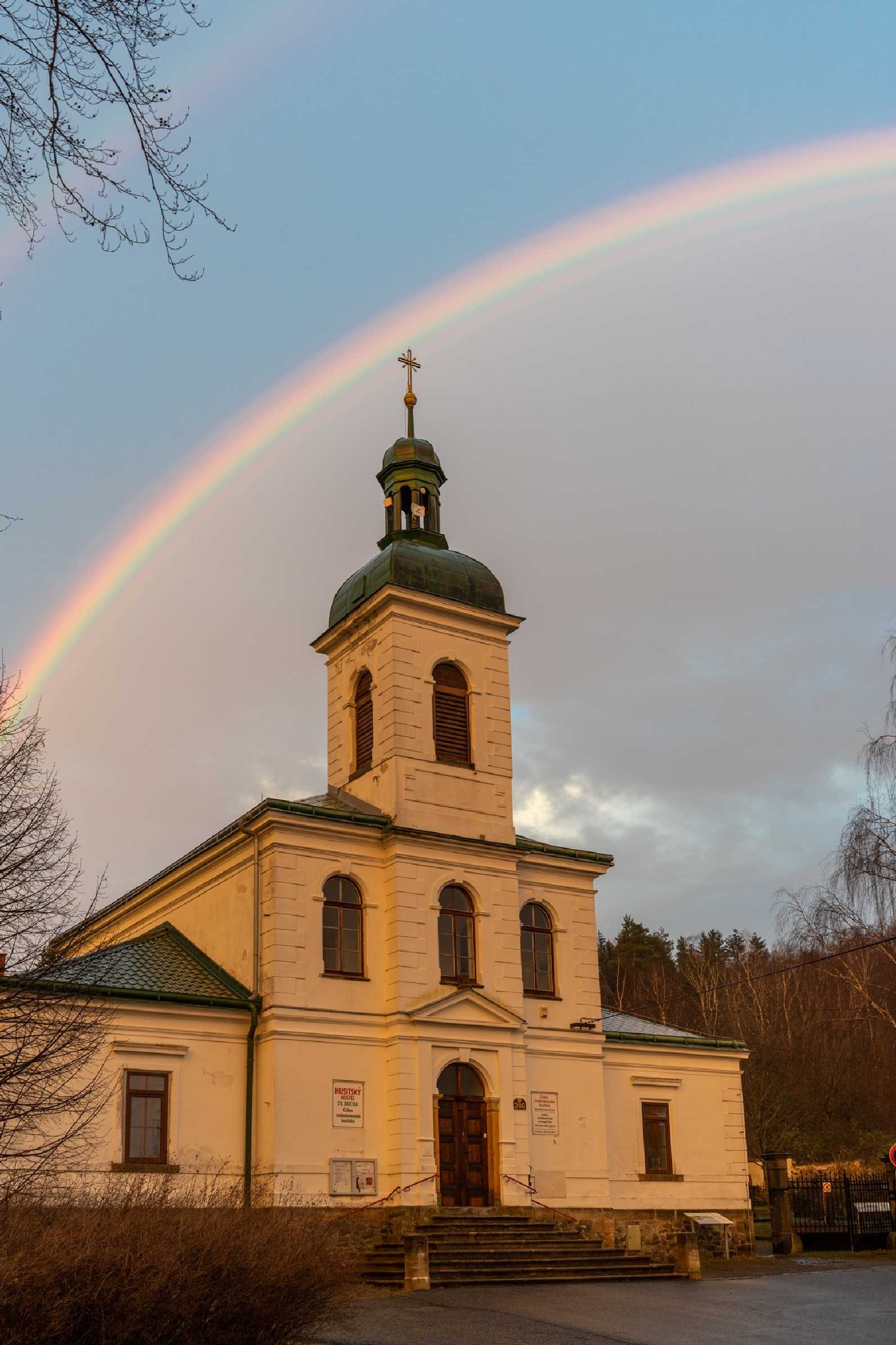 Barevný podvečer u kostela sv. Ducha - Foto Petr Germanič 0223 (2)