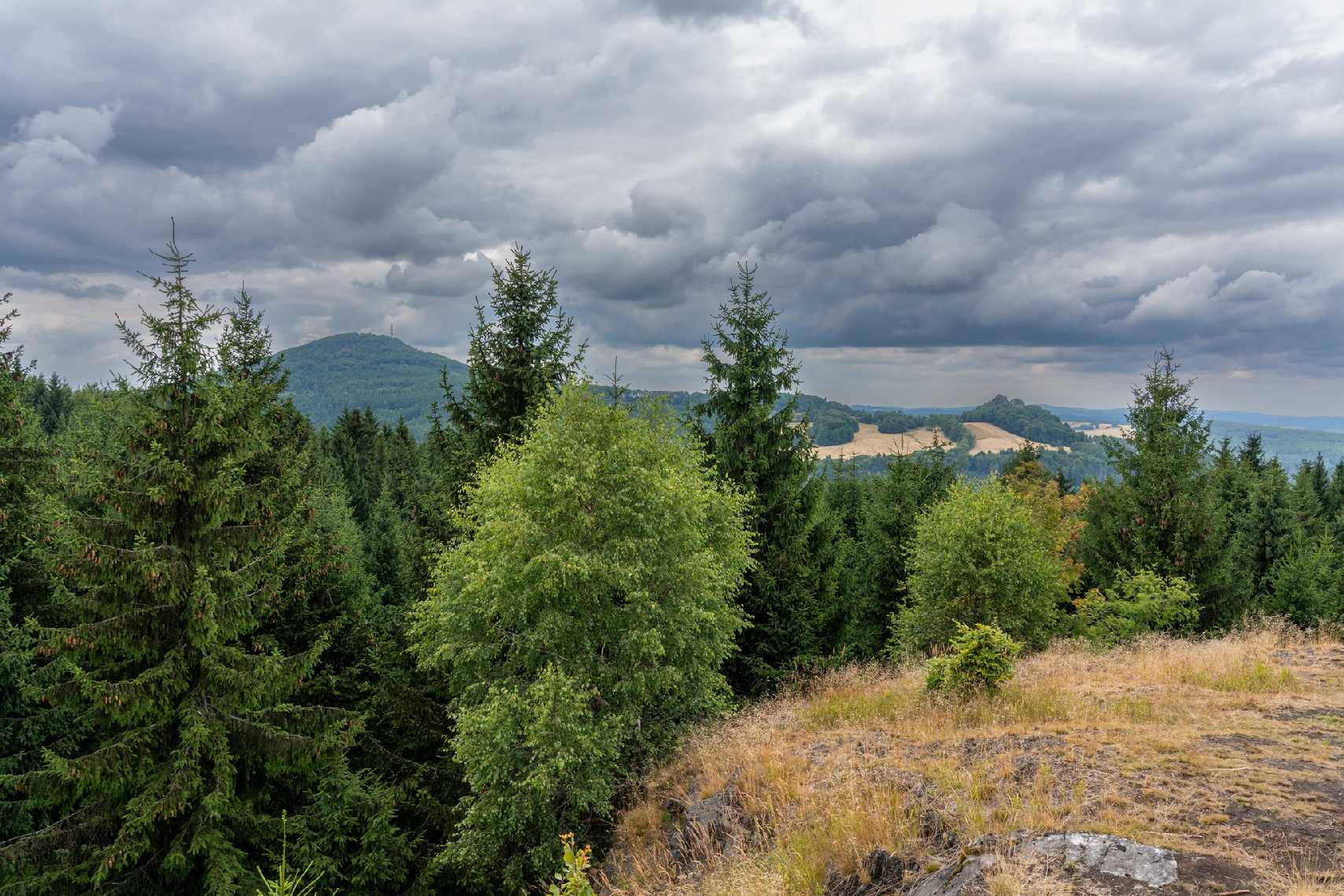 Pohled z vyhlídky - Jelení kámen - Foto Petr Germanič 0723