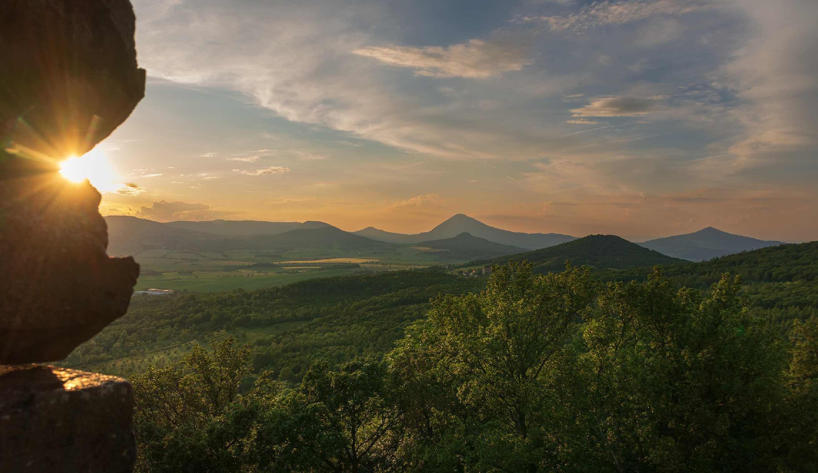 Soumrak nad Košťálovem - Foto Jaroslava Jechová 0524 (1)