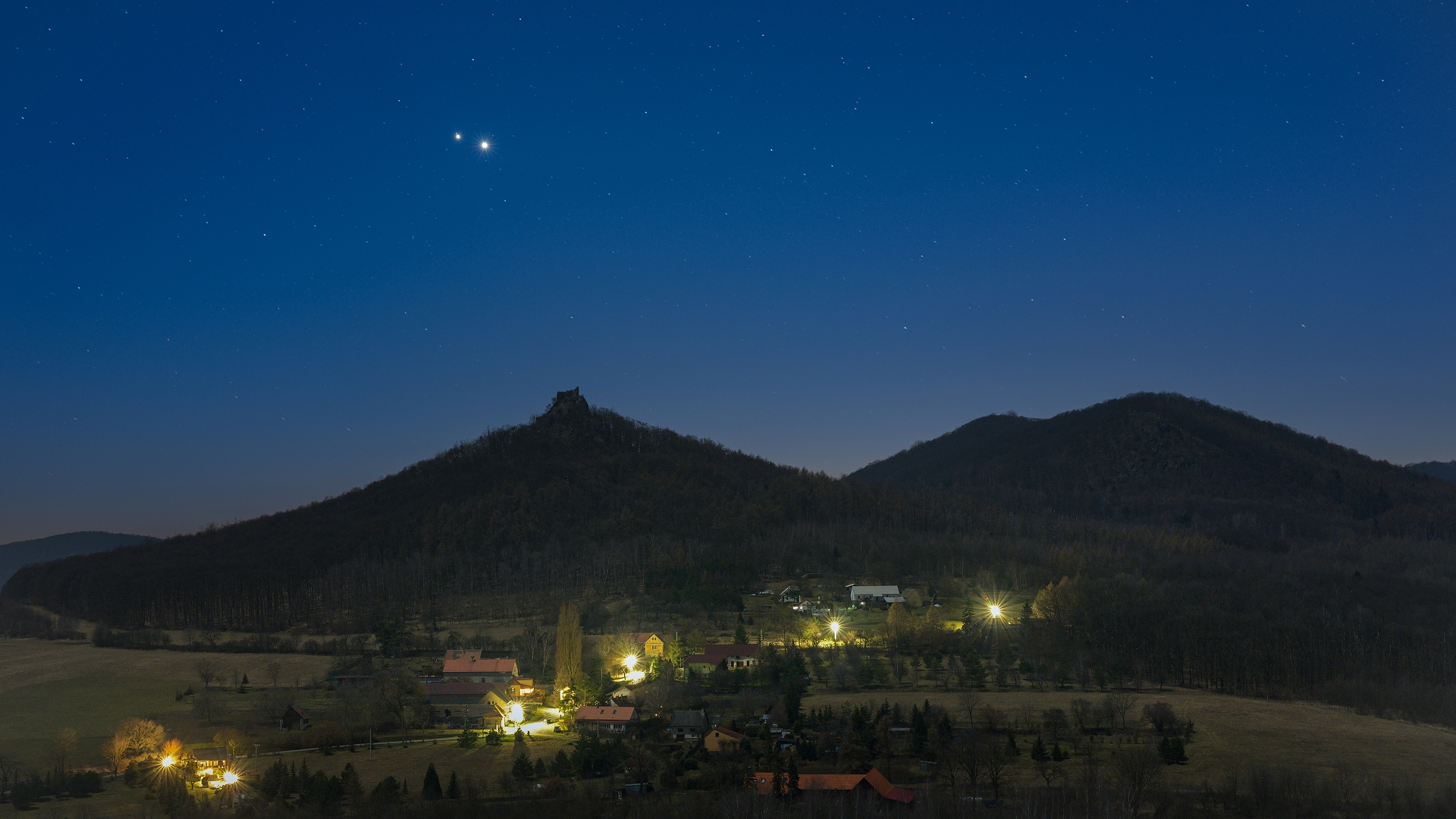 Konjunkce Jupitera s Venuší - Foto Petr Kovář 1024 (2)