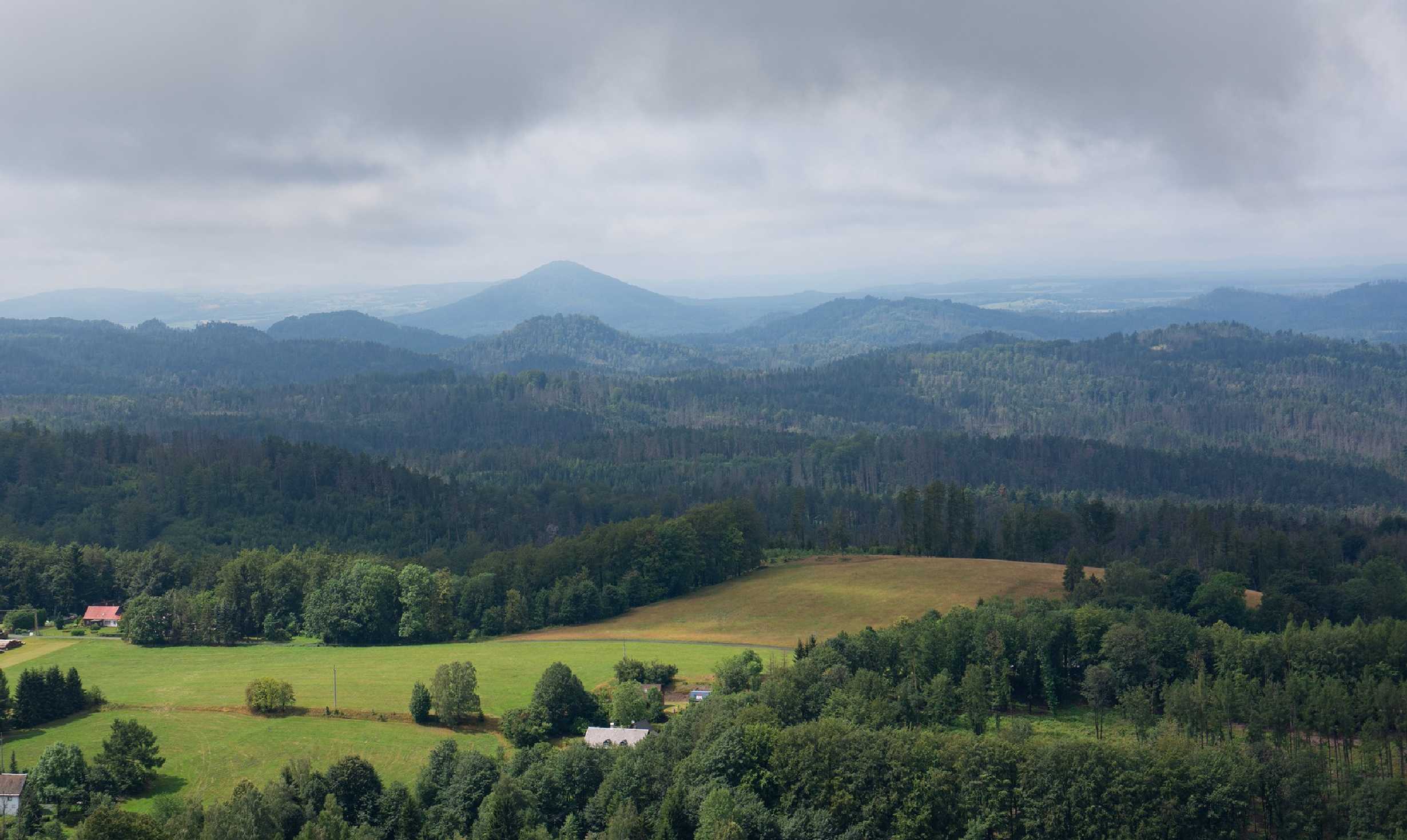 Výhled z Vlčí hory - Foto Jaroslava Jechová 0724 (1)